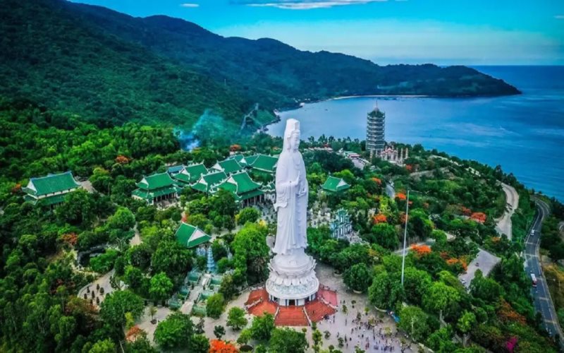 Bán đảo Sơn Trà đẹp siêu thực - Địa điểm check in Đà Nẵng không thể bỏ qua