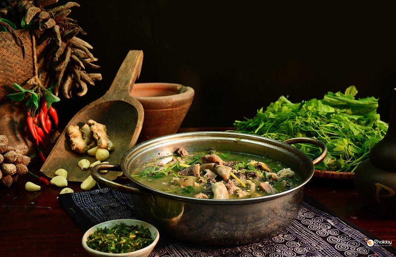 Đặc sản Sapa - thắng cố là một trong những món ăn độc đáo mang đậm bản chất vùng núi Tây Bắc.