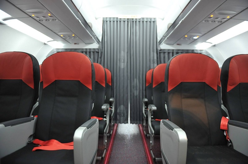 Ghế hạng thương gia của Vietjet Air là loại ghế cao cấp, đa hiệu chỉnh và được bố trí ở vị trí yên tĩnh, thoải mái.