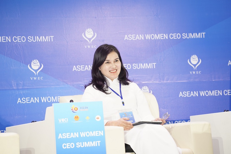 Bà Hồ Ngọc Yến Phương đảm nhận chức vụ Phó Tổng Giám đốc Vietjet Air từ năm 2018.