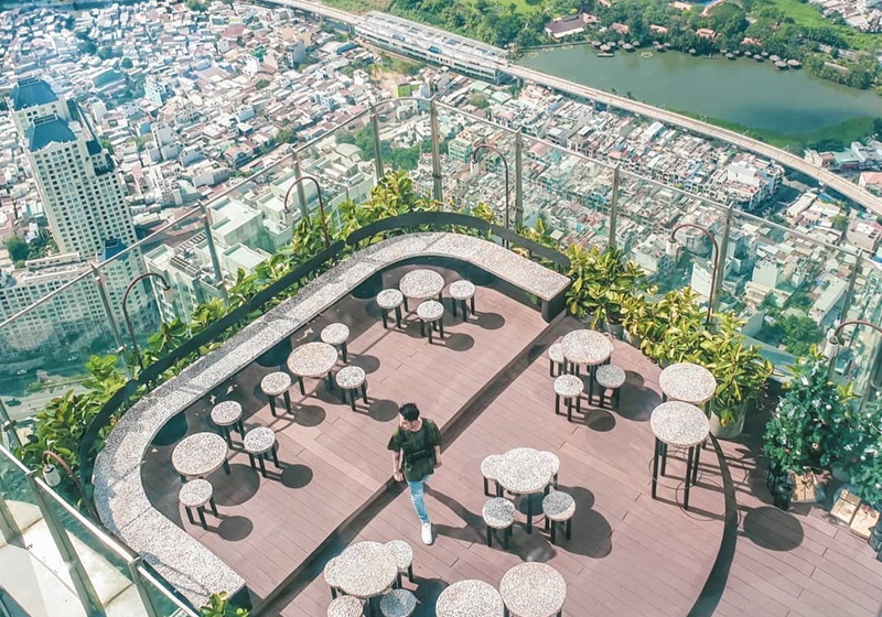 Blank Lounge là quán cafe view đẹp Sài Gòn sang trọng và có tầm nhìn đẳng cấp.