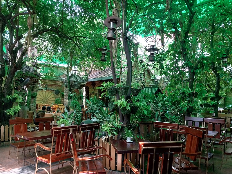 Lối Xưa - Quán cà phê sân vườn đẹp ở Tân Phú.