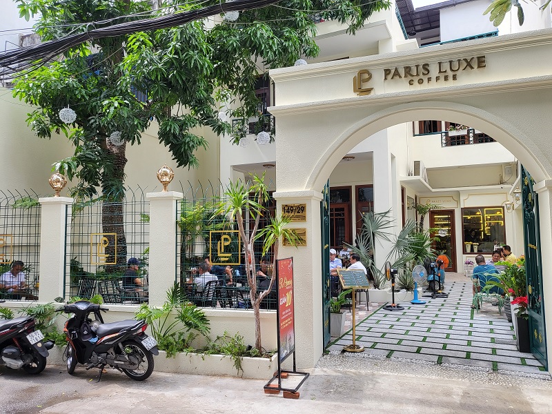 Paris Luxe Coffee - Quán cafe đẹp quận Tân Bình.