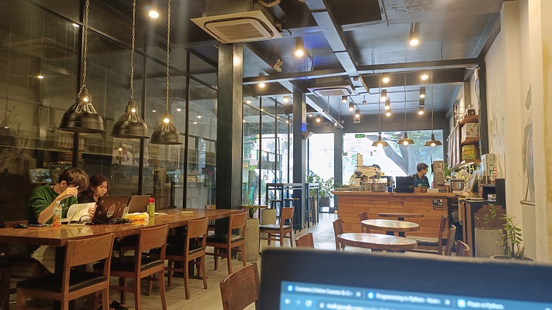 KAI Coffee - Không gian quán cafe học bài Tân Bình yên tĩnh.