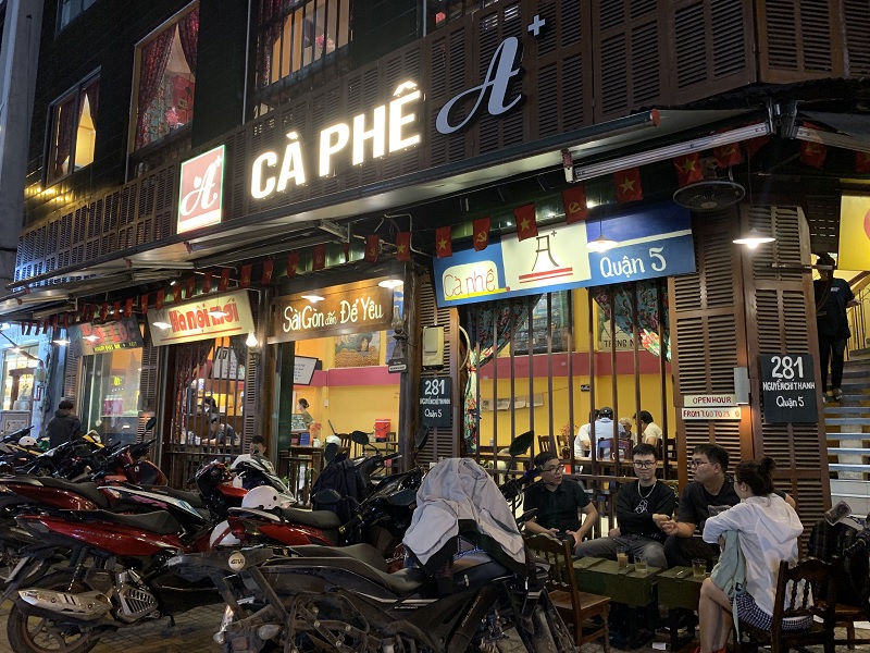 A+ - quán cafe Nguyễn Chí Thanh quận 5.