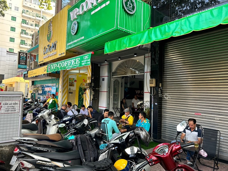 VP Coffee & Tea - quán cafe Nguyễn Chí Thanh quận 5.