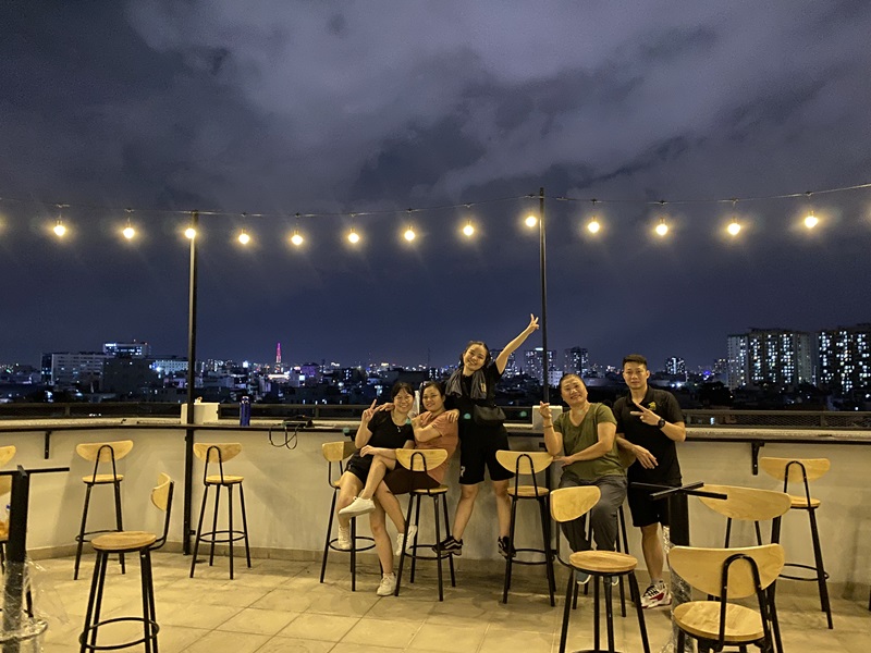 Happy Chill - Quán cafe view đẹp Tân Phú không gian vui tươi.