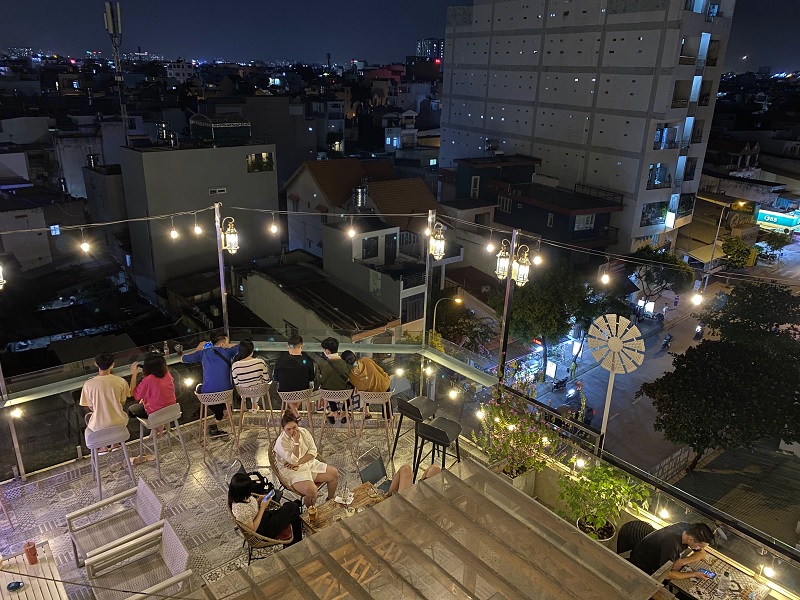 Cây Bàng Rooftop - Cà phê sân thượng Tân Phú.